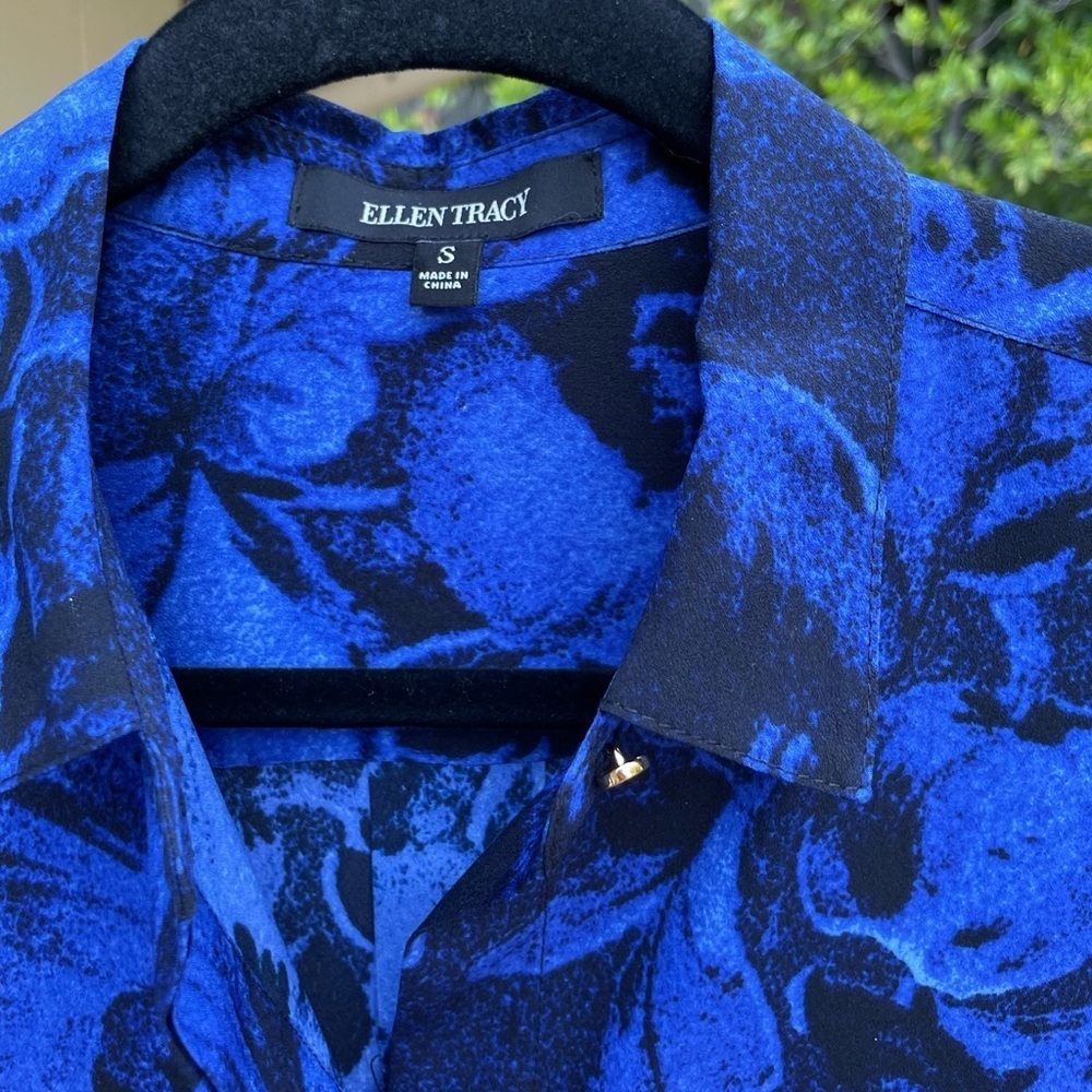 Ellen Tracy button down - Picture 3 of 5